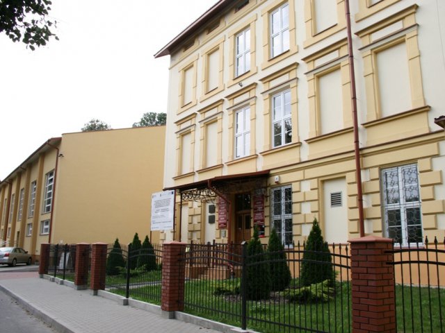 budynek_szkoly (3)